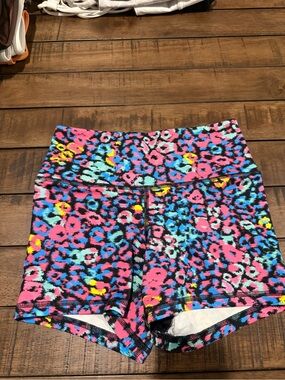 Fleo Leopard print power high rise shorts
